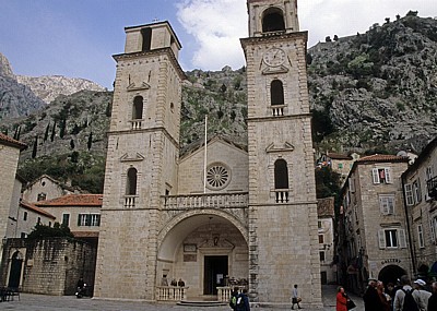 Stari Grad (Altstadt): Katedrala Svetog Tripuna (Sankt-Tryphon-Kathedrale) - Kotor