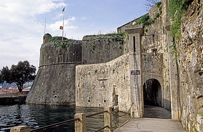 Stari Grad (Altstadt): Vrata od Gurdica (Südtor) - Kotor