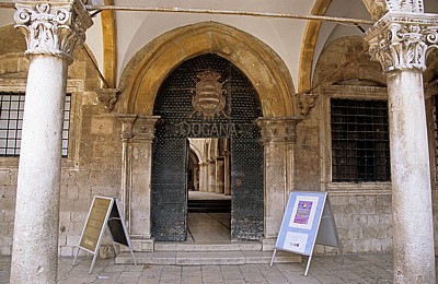 Stari Grad (Altstadt): Sponza-Povijesni arhiv (Sponza-Palast) - Eingang - Dubrovnik