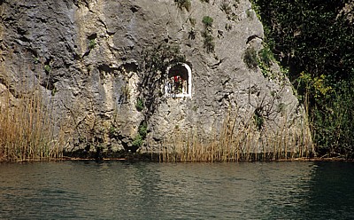 Cetina-Canyon: Kleiner Altar im Felsen - Gespanschaft Split-Dalmatien