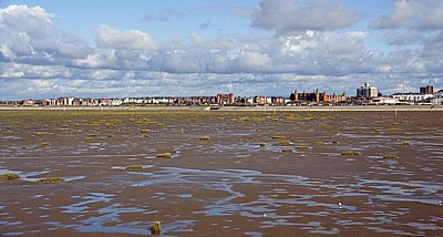 Blick von Southport Pier (Seebrücke): Innenstadt - Southport