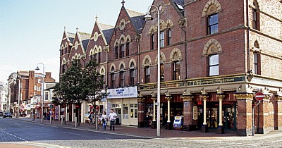 Neville Street: Wohn- und Geschäftshäuser - Southport
