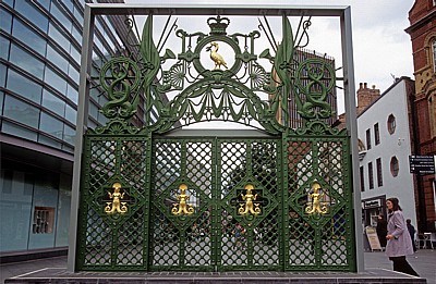 Paradise Street: The Sailors Home Gateway (Pooley Gates) - Liverpool
