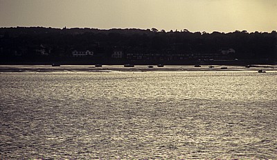 Blick auf die Boote am Strand von Birkenhead, Wirral Peninsula (Halbinsel) - Liverpool