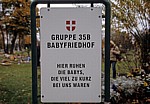 Wiener Zentralfriedhof: Schild: Gruppe 35 B (Babyfriedhof) - Wien