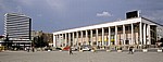 Sheshi Skanderbeg (Skanderbeg-Platz): Kulturpalast (mit Oper und Nationalbibliothek) - Tirana