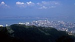 Blick auf George Town, South Street und Butterworth - Penang Hill