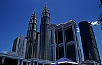 Von links nach rechts: Petronas Towers, Wisma BSN (Bank Simpanan Nasional) und Menara TA One (TA Group) - Kuala Lumpur