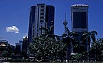 Von links nach rechts: Menara TA One (TA Group), KL Tower (Kuala Lumpur Tower) und Wisma BSN (Bank Simpanan Nasional) - Kuala Lumpur