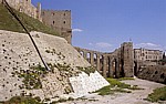 Zitadelle: Unterer Torturm, Brückenzugang und Torbau (von rechts) - Aleppo