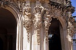 Innere Altstadt: Zwinger - Verzierungen am Wallpavillon - Dresden
