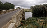 Jakobsweg (Camino Francés): Romanische Brücke über den Río Pisuerga - Castilla y León