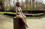 Keukenhof: Bronzeskulptur (nackte Frau)  - Lisse