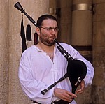 Palacio de los Guzmanes: Fiesta Medieval – Dudelsackspieler  - León