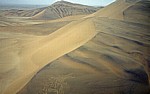 Flug über die Namib: Dünenlandschaft - Namib