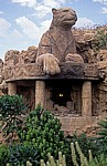 Bridge of Time: Von einem Steinlöwen bewachte Höhle - Sun City