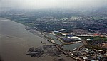 Flug Liverpool – Amsterdam: Garston mit Garston Dock - Liverpool