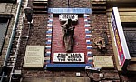 Mathew Street: Statue Four Lads Who Shook The World - Liverpool