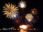 Pier Head: Feuerwerk über dem River Mersey - Liverpool