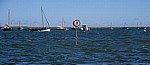Blakeney National Nature Reserve: Verkehrsschild im Wasser - Norfolk