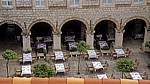 Stari Grad (Altstadt): Blick von der Stadtmauer - Samostan Sveta Klare u Dubrovniku (Frauenkloster)  - Dubrovnik
