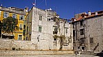 Stari Grad (Altstadt): Trg palih sibenskih boraca (Platz) - Brunnen - Sibenik
