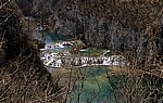 Donja jezera (Untere Seen): Wasserfälle zwischen Gavanovac (links) und Kaluderovac - Nationalpark Plitvicer Seen